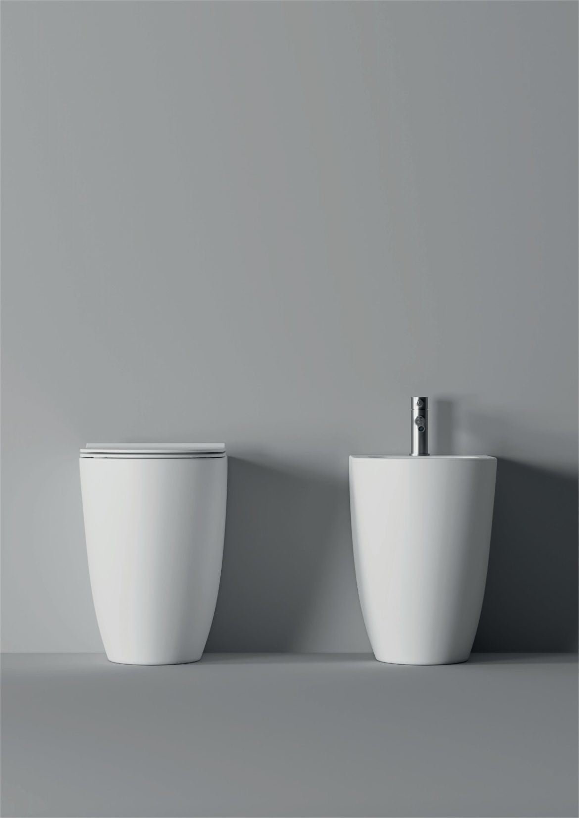 Coppia sanitari filomuro Alice Ceramica Form H50 senza brida con coprivaso soft close
