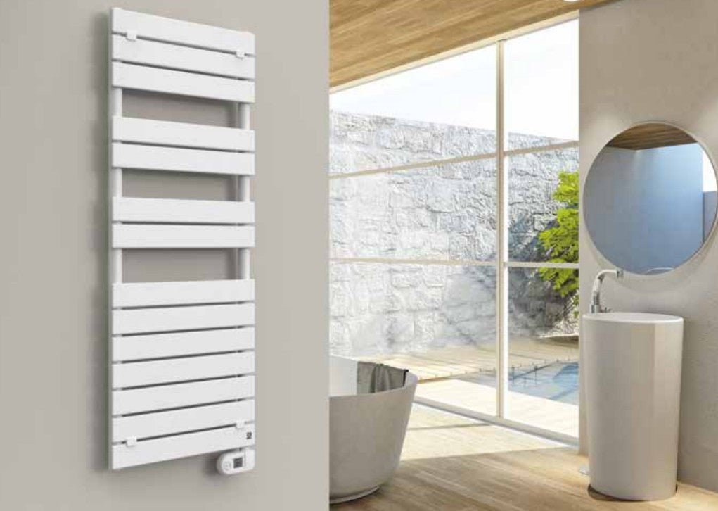 Termoarredo Elettrico De’Longhi Cobalto 1350x500 700W, Bianco, Termostato Digitale Design Moderno con Tubi piatti
